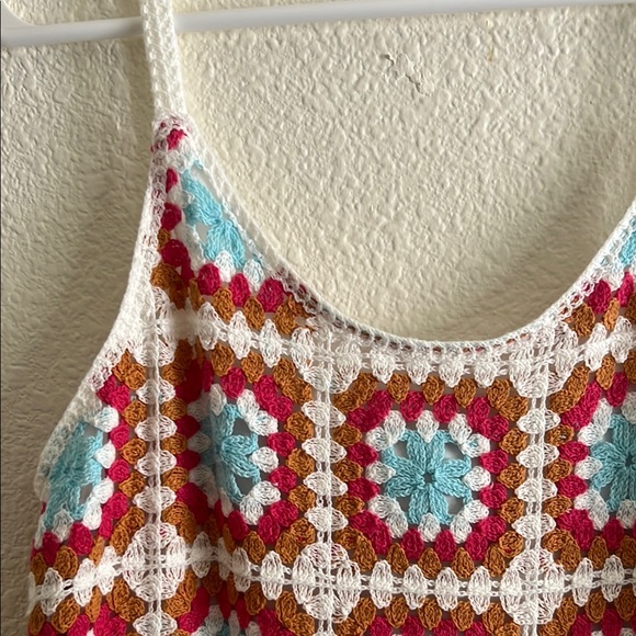 LAST CHANCE Red and White Scoop Neck Sheath Mini Dress - Picture 3 of 5